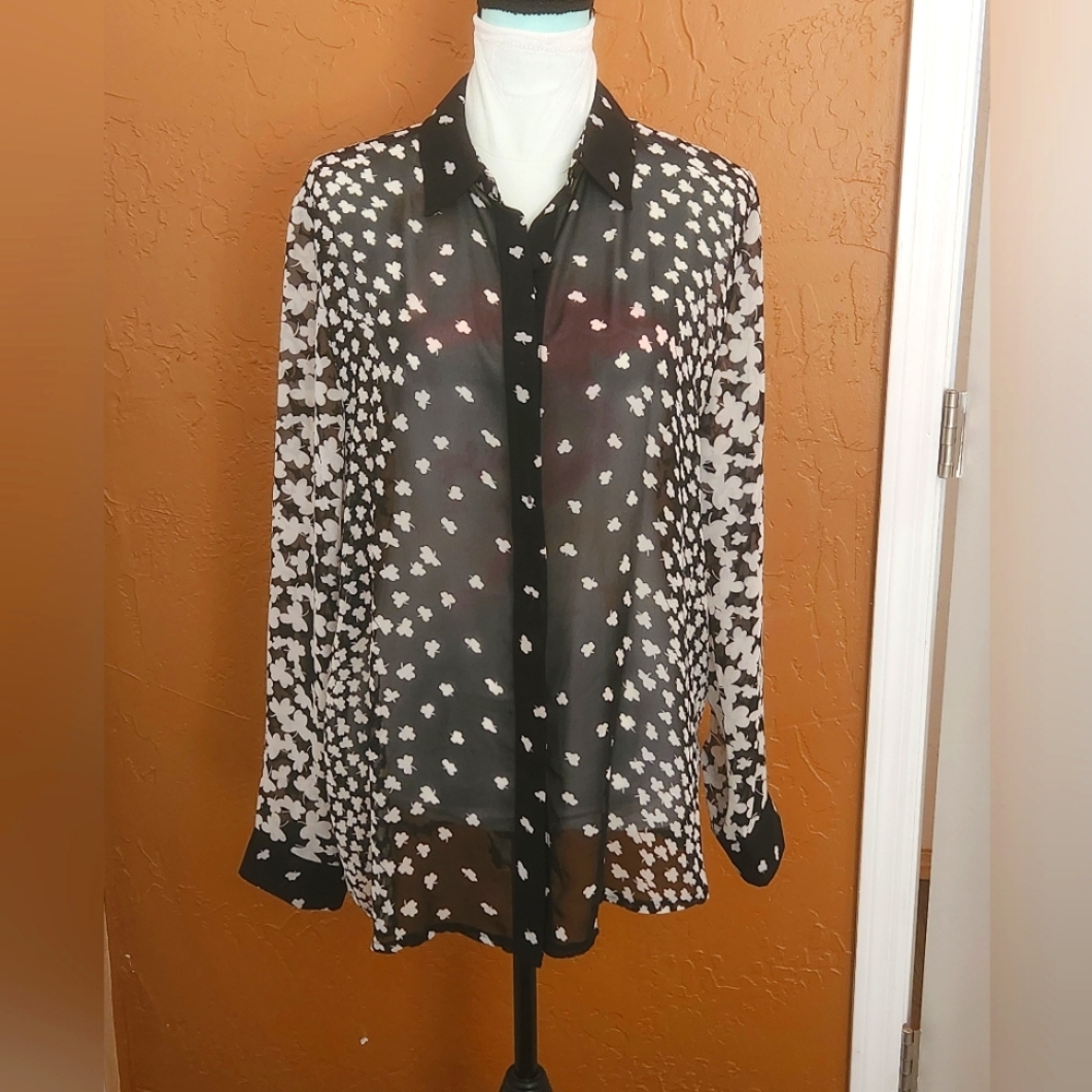 Sheer blouse. XL Seven Karat